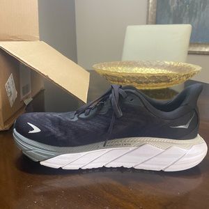 Hoka Arahi sneakers.
